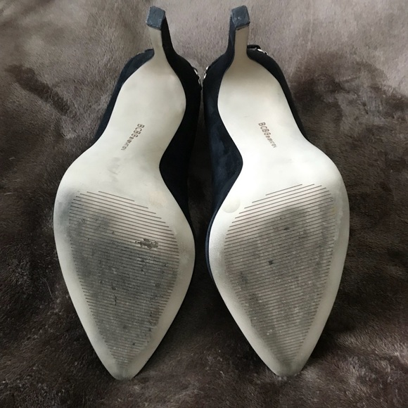 BCBG BLACK SUEDE HEELS 👠 - Picture 5 of 5